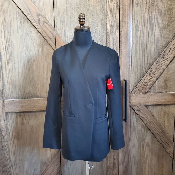 SPANX Jackets & Blazers - NWT Spanx Perfect Collarless Blazer
